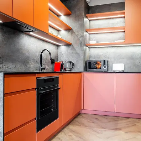 Design Near Old Town - Ac - Lift Appartement